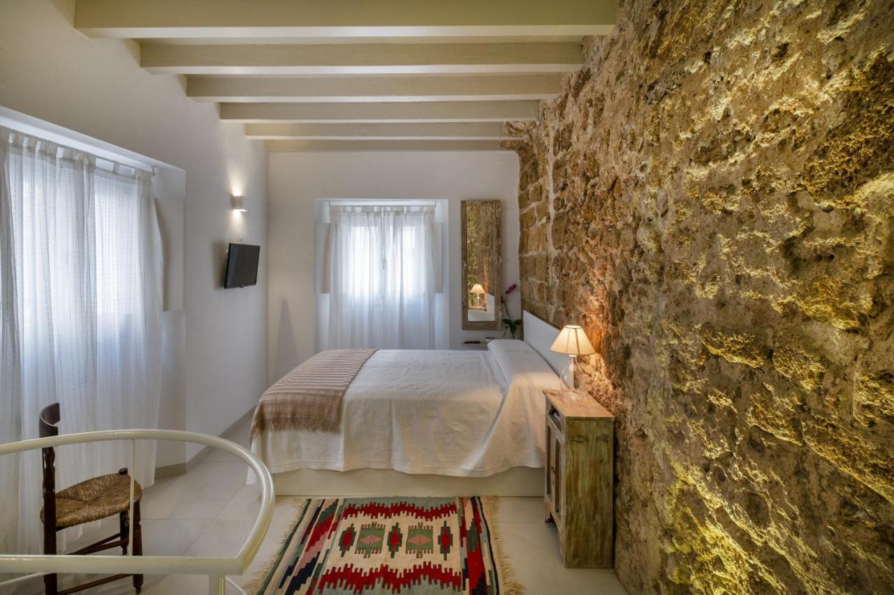 Casa La Muralla Medieval By Cadiz4rentals *