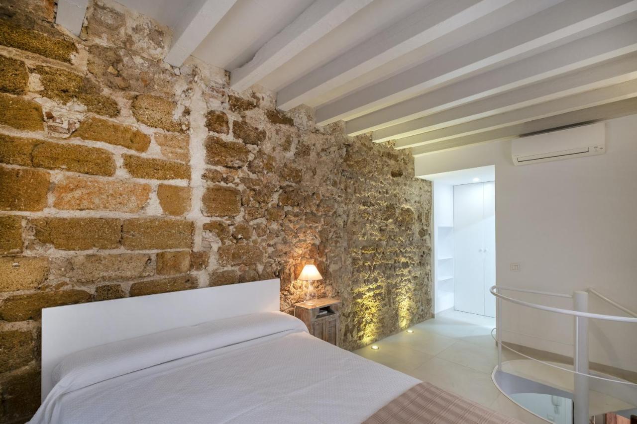 Apartment Casa La Muralla Medieval By Cadiz4rentals Cadiz