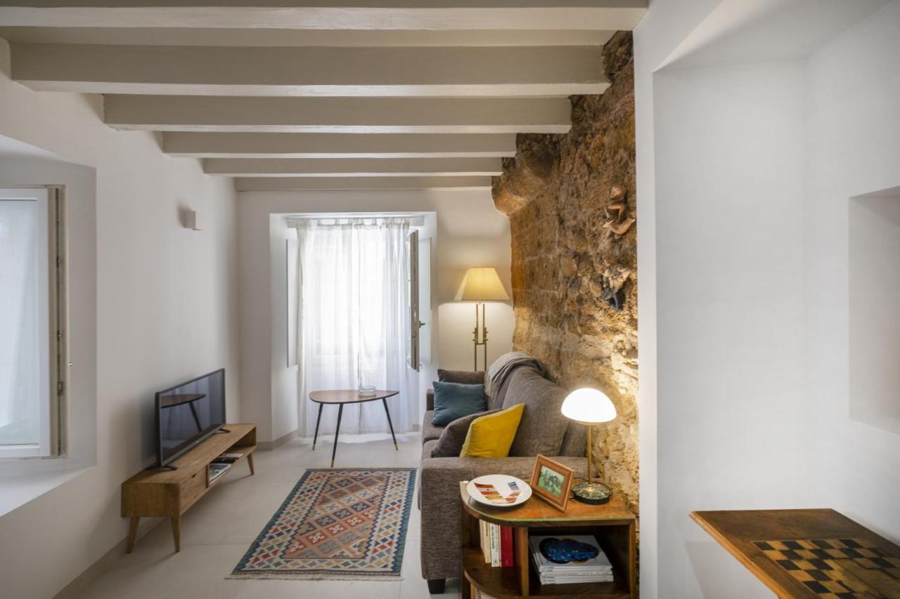 Casa La Muralla Medieval By Cadiz4rentals