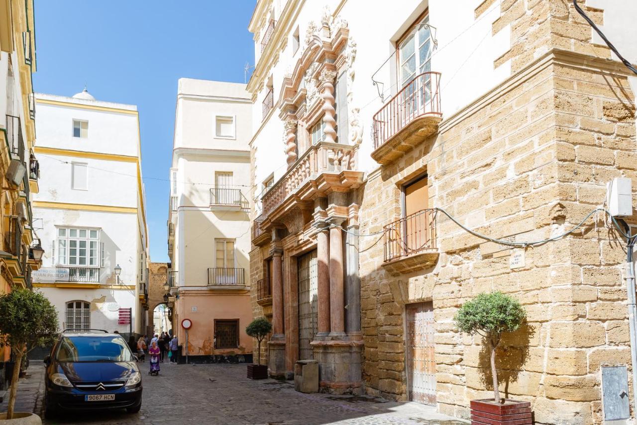 Casa La Muralla Medieval By Cadiz4rentals